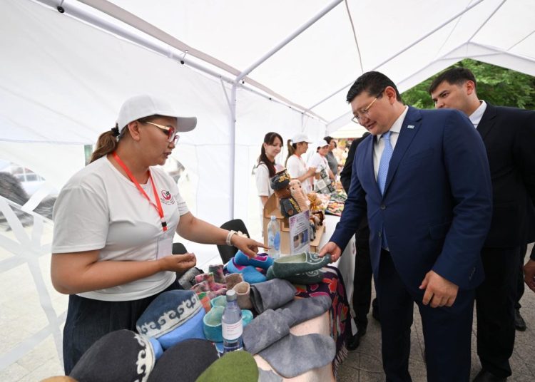 Семейде жергілікті кәсіпкерлердің көрмесі өтті: сапалы өнім мен жаңа мүмкіндіктер