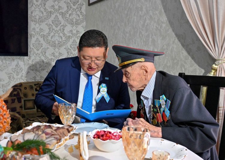 (Еске сала кетейік, жарияланған фотосуреттер биылғы 8 мамырда түсірілген.)