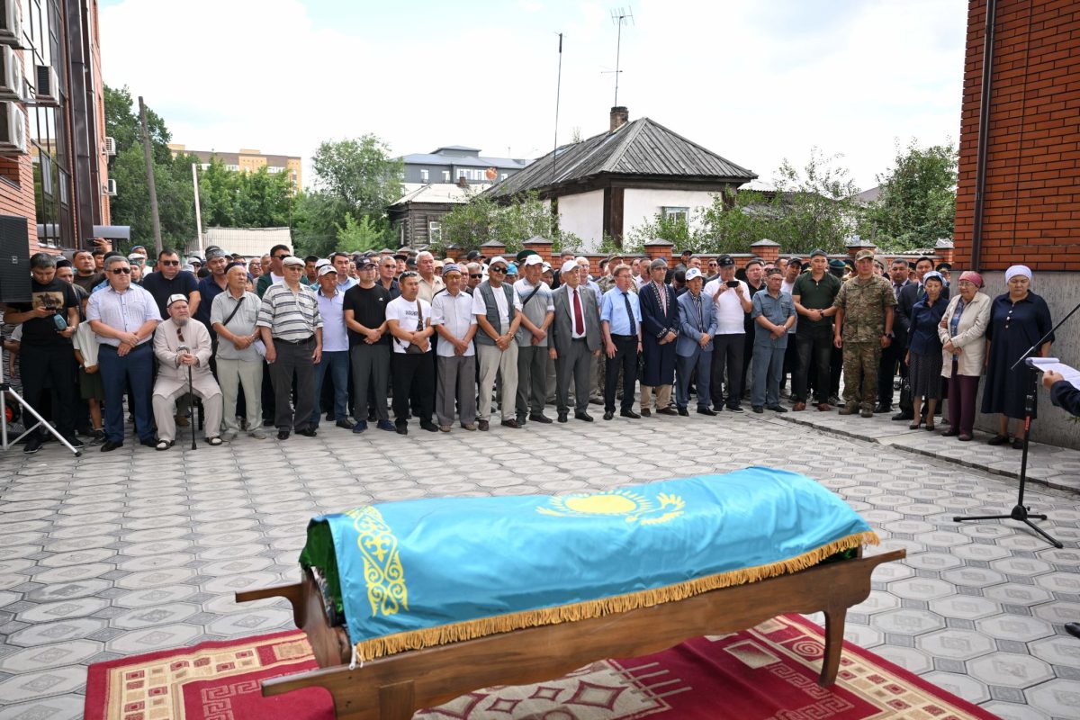 Абай жұрты «Халық қаһарманы» Әбдіғали Қаймолдинді ақтық сапарға шығарып салды