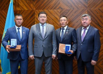 Абай облысында су мамандары «Еңбек даңқы» орденімен марапатталды