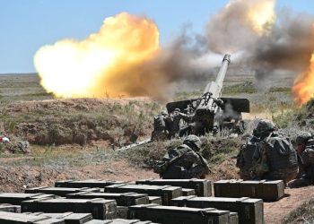 Абай гарнизонында артиллеристер жауынгерлік дайындықтарын көрсетті