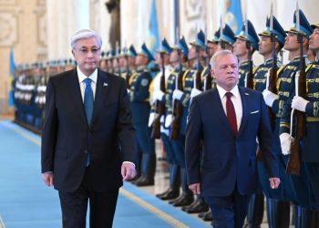 Ақордада елімізге ресми сапармен келген Иордания Хашимит Королдігінің Королі ІІ Абдалла бен әл-Хусейнді салтанатты қарсы алу рәсімі өтті