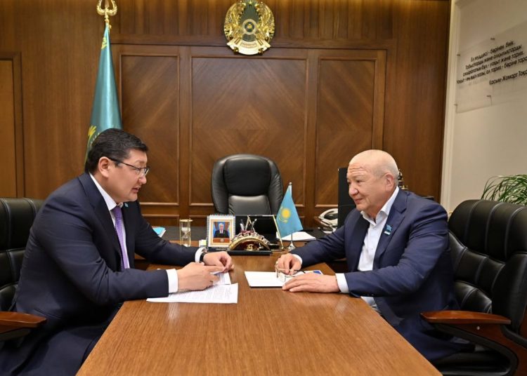 Берік Уәли «Комитет Полигон-21»-мен 29 тамызға арналған жоспарды талқылады