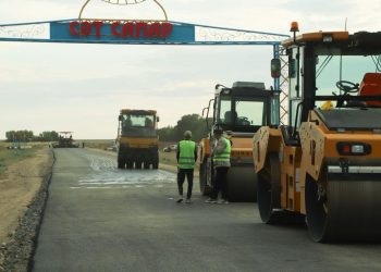 Көкпектіде «Үлкенбөкен – Көкжайық – Үлгілімалшы» бағытындағы 26 км жолға алғаш рет асфальт төселіп жатыр