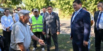 Ақжардағы жолдар жаңарып, интернет келеді: облыс әкімі сапарынан не белгілі болды?