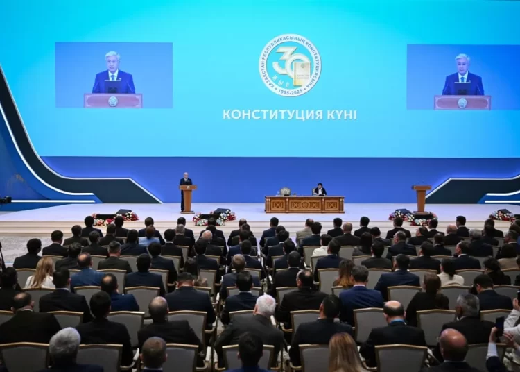 Конституция әрдайым адам құқығының темірқазығы болуға тиіс – Президент