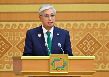 Президент Тоқаев: «Құрлық арқылы байланыс орнату – болашақтың жолы»