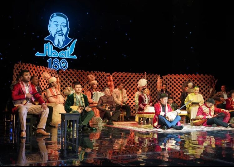 Ұлы ойшылдың рухын жаңғыртқан әдеби-сазды кеш өтті