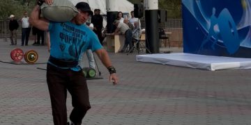 «Семей батыры»: Ертіс жағалауында нағыз күш иелері сынға түсті