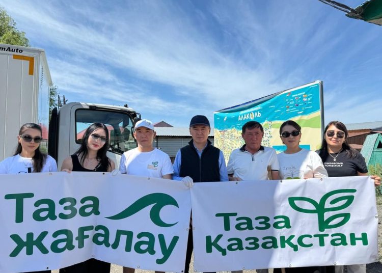 Абай облысында «Таза Қазақстан»: мыңдаған тұрғын сенбілікке шықты, ондаған тонна қоқыс шығарылды