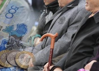 Қазақстанда қарттар күніне орай бір реттік төлемақы беріледі