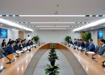 Бақты – Аягөз теміржолы: құрылыс қарқынын күшейту жөнінде уағдаласты