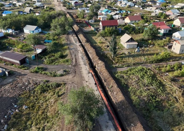 Шығыс кентіндегі жаңа мектеп: су желісінің 800 метрі тартылды