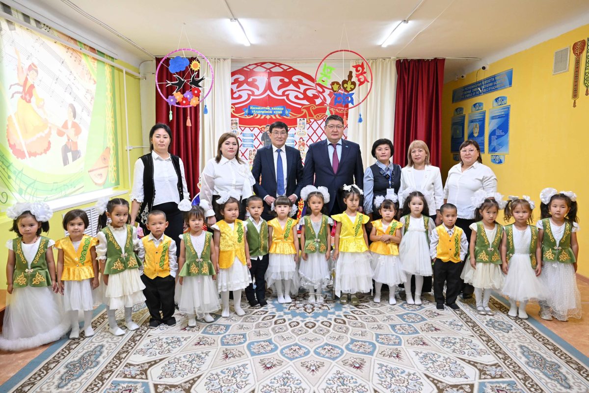 Көкпектіде жаңарған мектеп пен балабақшаға қолдау күшейтіледі