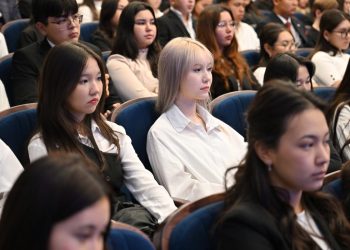 Абай облысында 32 бағыт бойынша 200 өңірлік грант тағайындалды