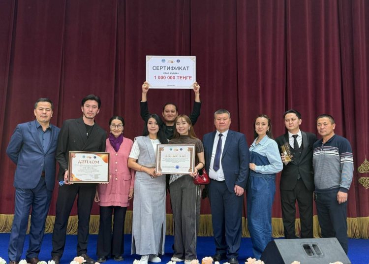 Бір аптада екі бас жүлде: Абай театры халықаралық сахналарда топ жарды