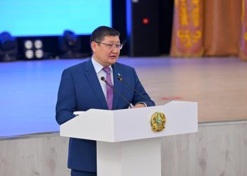 Өңір басшысы Мақаншыда тұрғындармен жүздесті: инфрақұрылым, әлеуметтік және агрожобалар талқыланды