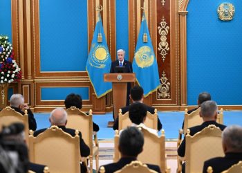 Мемлекет басшысы мұнай-газ саласының қызметкерлерін кәсіби мерекесімен құттықтады