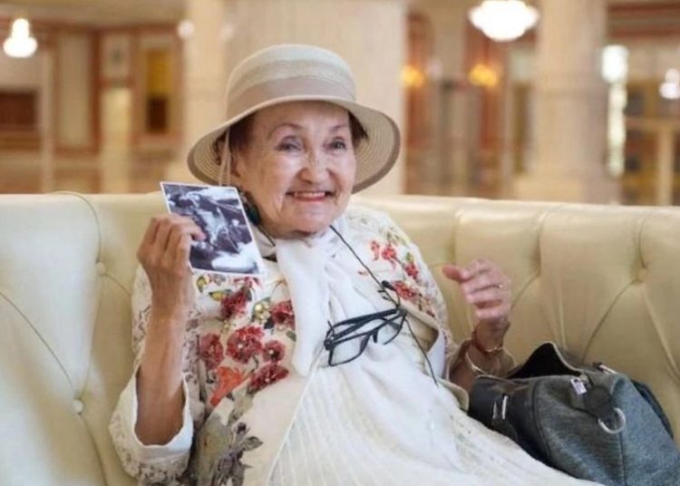 2023 жылы тараған видеодағы әжей – Күләш Байсейітованың қызы болған