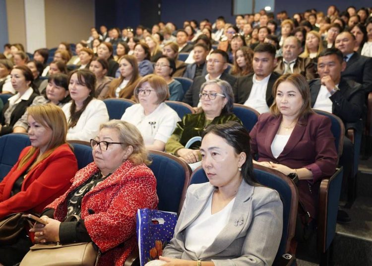 Абай өңірі ұстаздары Жолдаудағы білім басымдықтарын іске асыруды пысықтады