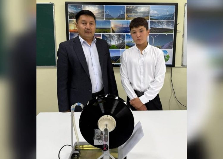 Су күшімен қуат алады: Бесқарағайлық оқушы портативті генератор жасады