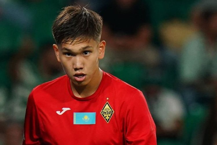 «18 жастағы сенсация»: «Қайраттың» қақпашысы Шерхан Қалмұрза әлем назарын аударды