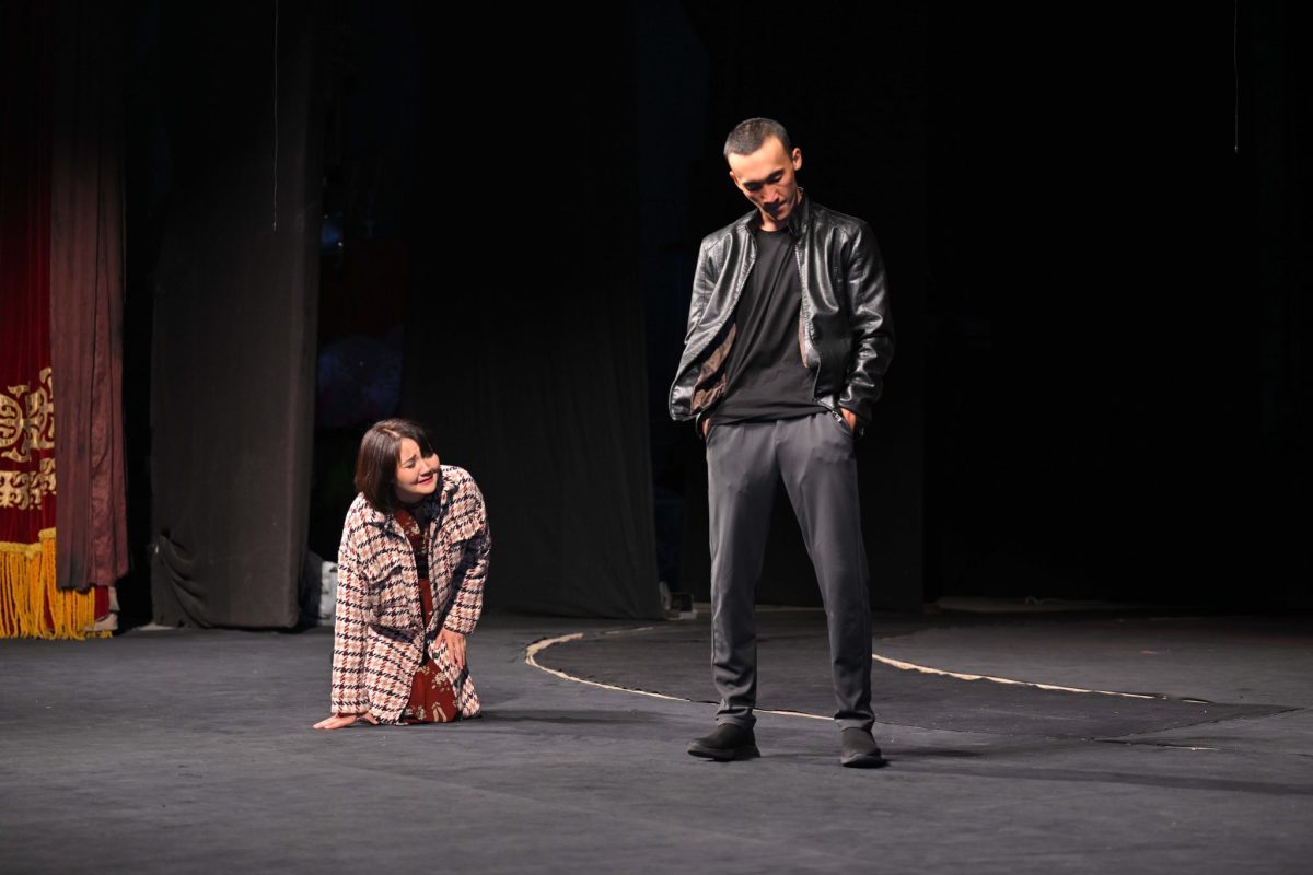 Жастарды сақтандыруға шақырған премьера: Семейде «Белгісіз бағыт» сахналанды