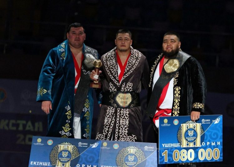 Абайлық балуан Ерасыл Қажыбаев «Қазақстан Барысы-2025» турнирінде күміс еншіледі