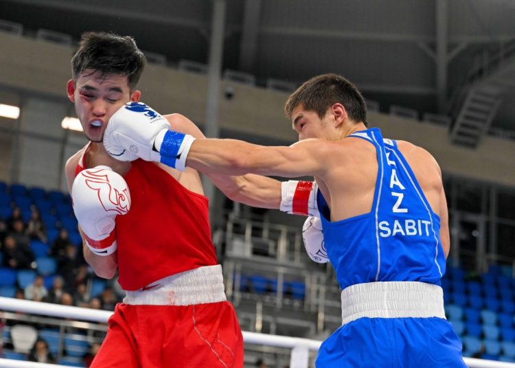 Семейде бокстан Қазақстан чемпионатының финалы өтіп жатыр