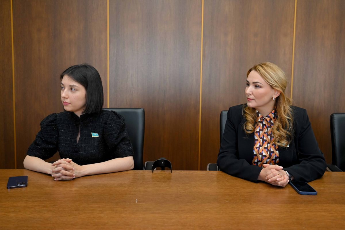 Облыс әкімі Парламент Мәжілісінің депутаттарымен кездесті