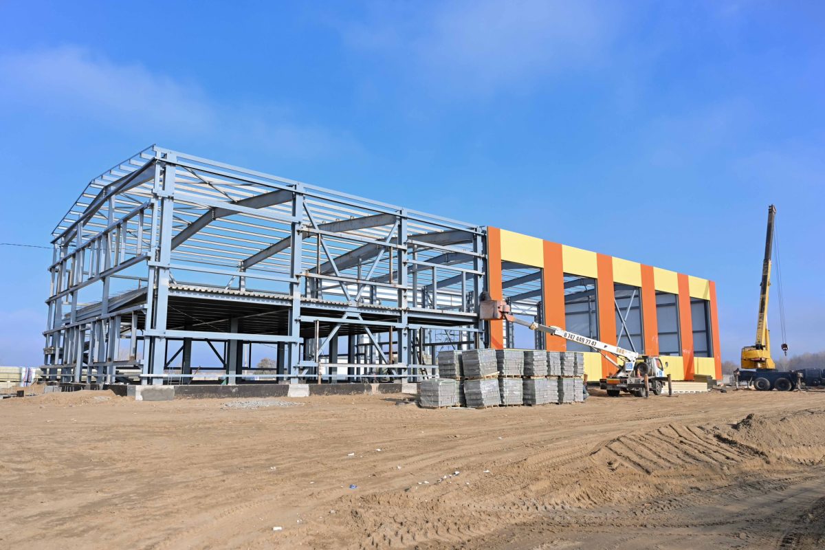 Семейдің шет аудандарында үш спорт нысаны салынуда