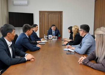 Облыс әкімі Парламент Мәжілісінің депутаттарымен кездесті