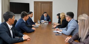 Облыс әкімі Парламент Мәжілісінің депутаттарымен кездесті