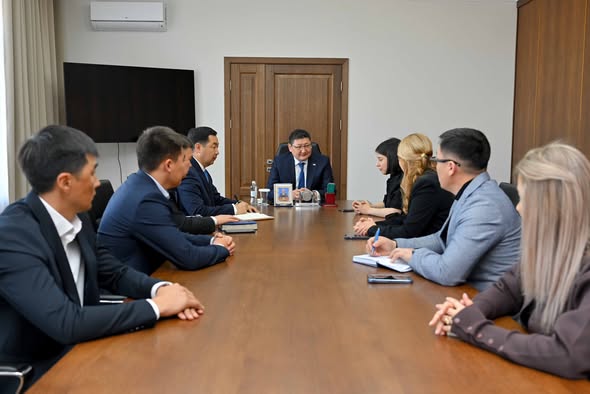 Облыс әкімі Парламент Мәжілісінің депутаттарымен кездесті