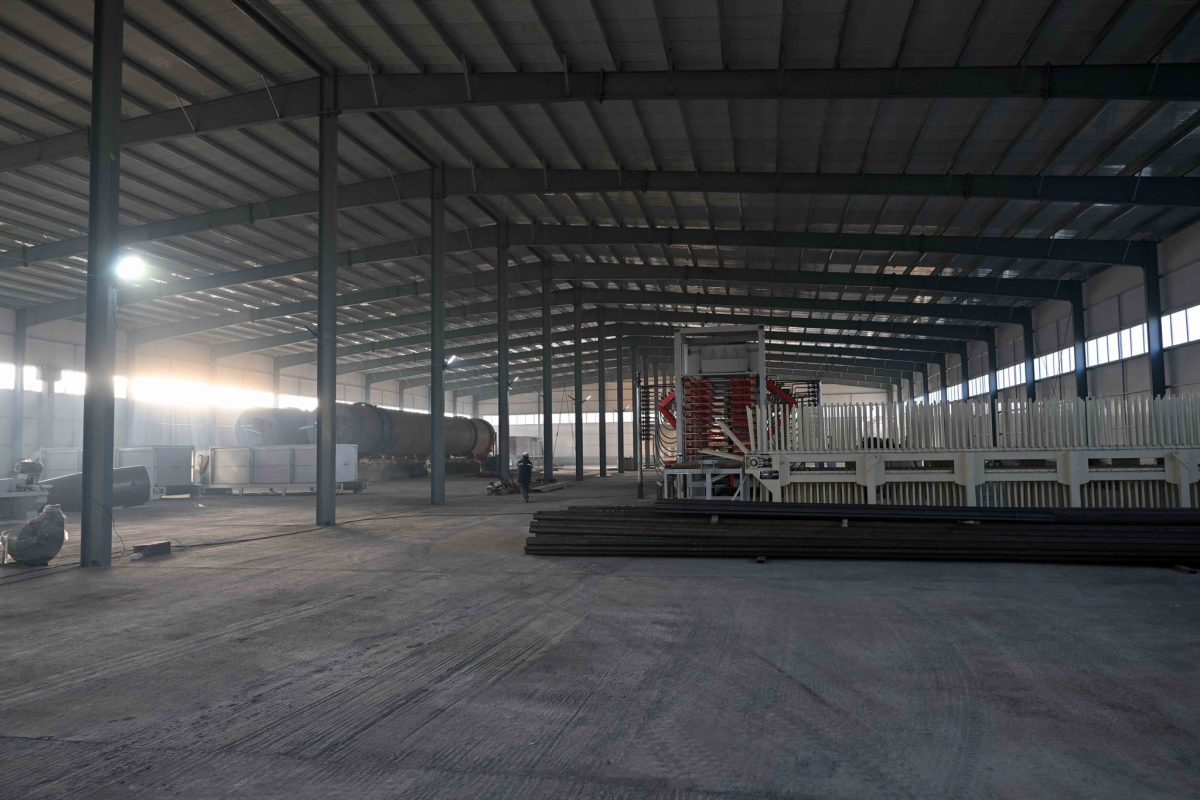 Семейде OSB және фанера зауыты жыл соңына дейін жұмысын бастайды