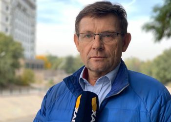 «Мені қолдан жасап шығарды»: депутат Пономарёв дипфейктер толқынын тоқтатуды талап етті