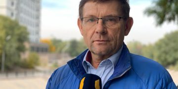 «Мені қолдан жасап шығарды»: депутат Пономарёв дипфейктер толқынын тоқтатуды талап етті