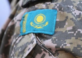 Сәрсенғалиев: «Әскердегі қайғылы оқиғаларды тоқтататын нақты тетік керек» — ІІМ-ге сауал