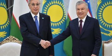 Мемлекет басшысы Өзбекстан Президенті Шавкат Мирзиёевпен келіссөз жүргізді