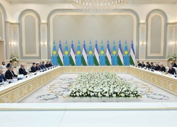 Мемлекет басшысы Өзбекстан Президентімен келіссөз барысында саяси және экономикалық байланыстарды жандандыра түсетін жаңа бағыттар айқындалғанын жеткізді