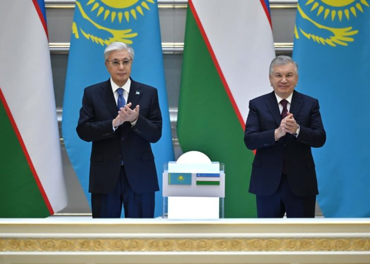 Қазақстан мен Өзбекстан президенттері бірлескен жобаларды іске қосу рәсіміне қатысты