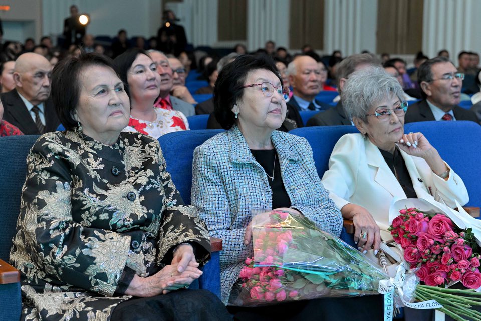 Алпыс жыл эфирде: «SEMEI» телеарнасы мерейтойын атап өтті