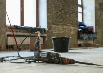 Мерзімінде аяқталмаған жөндеу жұмысы үшін орындаушы жазаланды