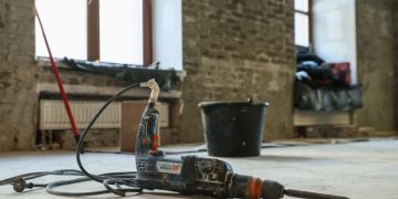 Мерзімінде аяқталмаған жөндеу жұмысы үшін орындаушы жазаланды