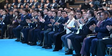 Президент: Ауыл әкімдері міндетті түрде білікті маман болуға тиіс