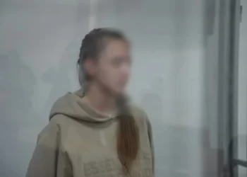 «Қатты ұяламын»: Қазақтарды «мамбетке» теңеген Алика Мұхамадиева үкім шығар алдында жылап жіберді