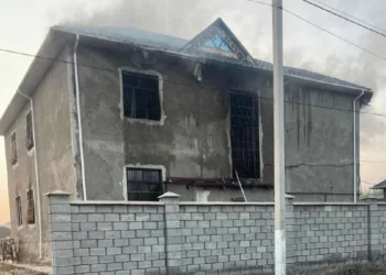 Түркістан облысындағы өрт: Аман қалған үш адамның бірі есін жиды