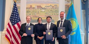 Қазақстан, Clearbrook және AG-Tech энергия сақтау жүйелерін өндіретін зауыт салады