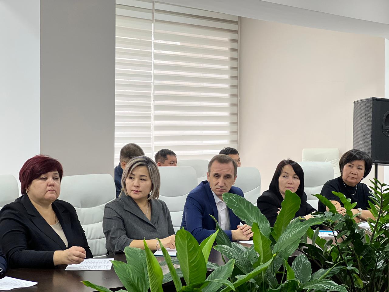 «AMANAT» партиясының қолдауымен педагогтерге арналған жасанды интеллект курсы іске қосылды