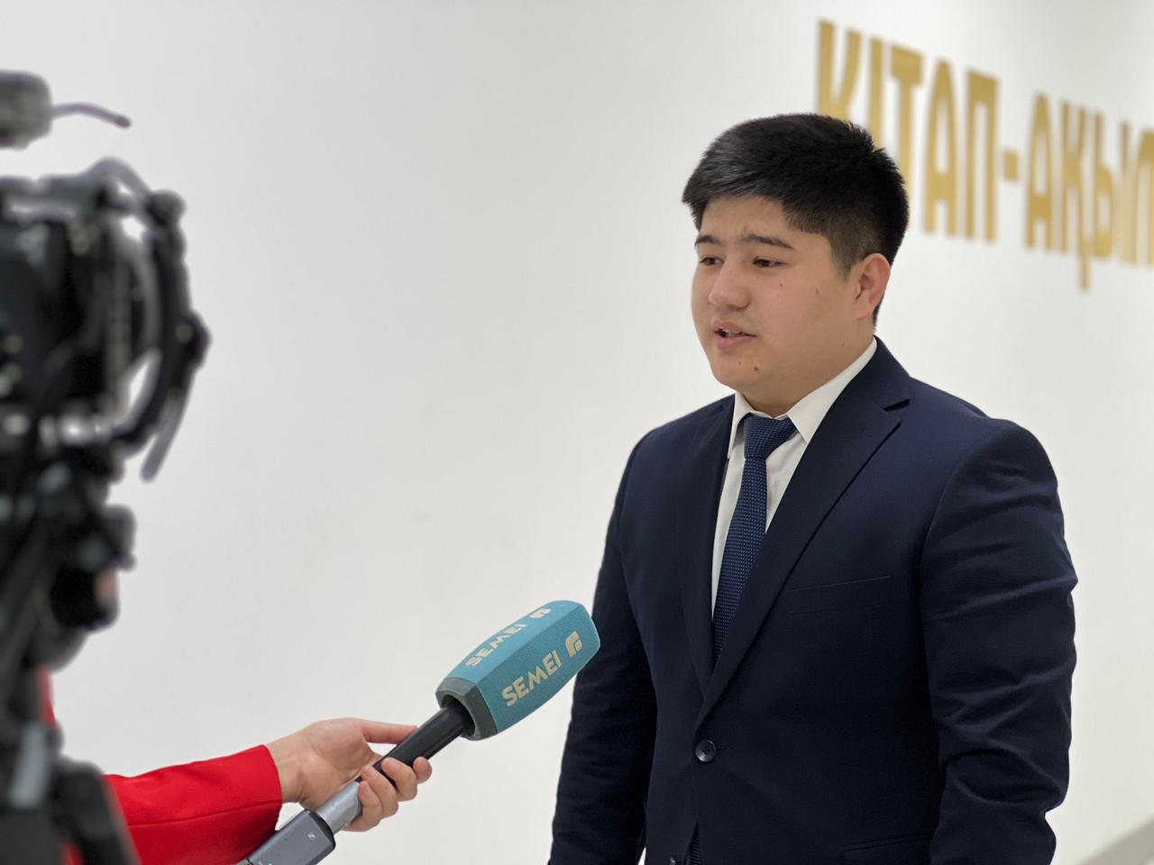 «AMANAT» партиясының қолдауымен педагогтерге арналған жасанды интеллект курсы іске қосылды